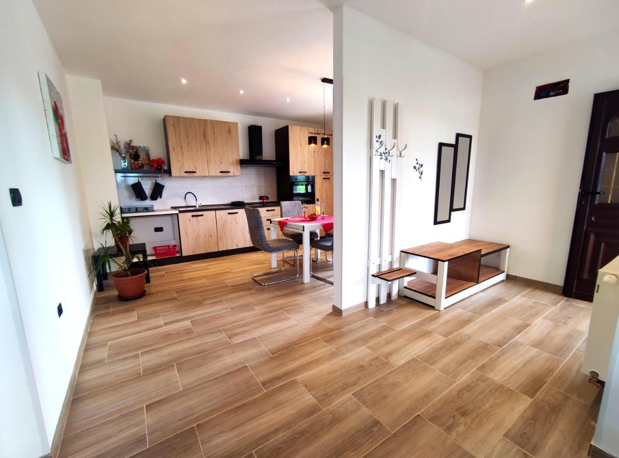 Marčelji Apartmani Melia מראה חיצוני תמונה